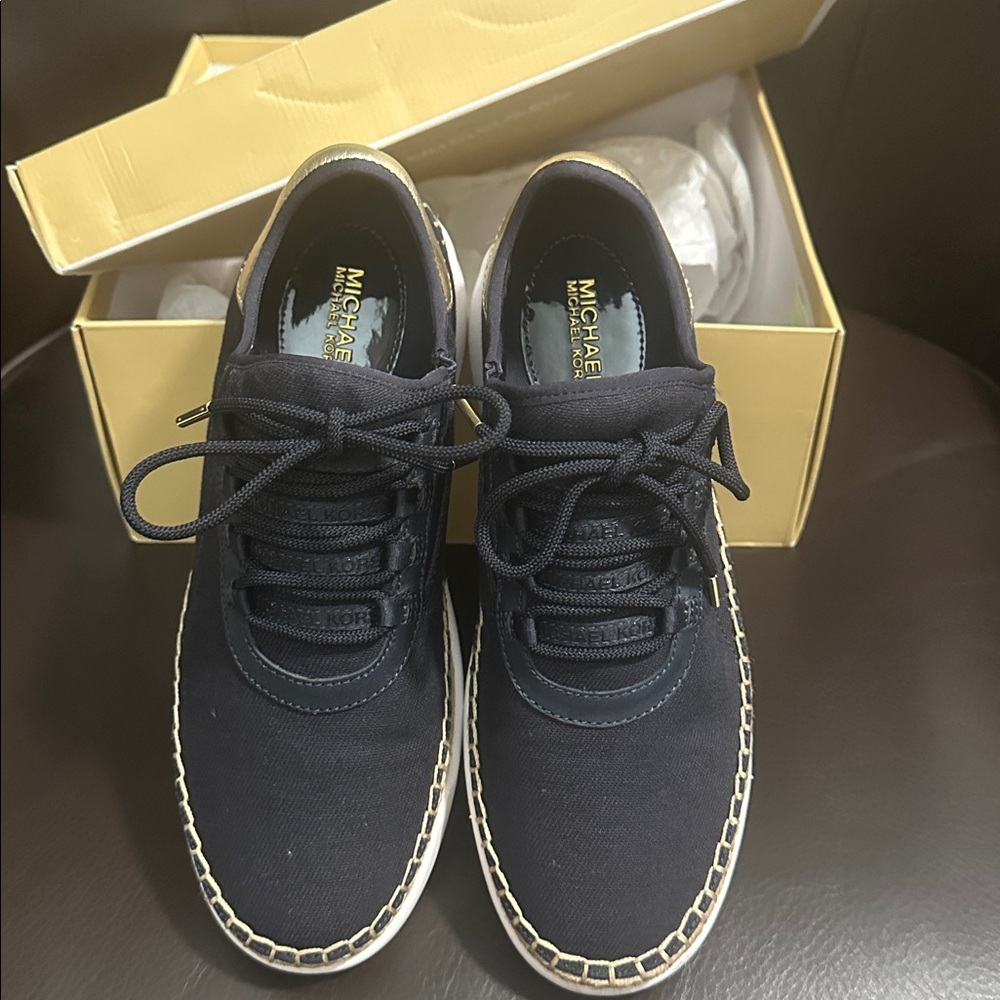 Michael Kors Finch Lace Up Canvas Women’s Shoe